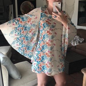 Floral Dress perfect for a wedding guest.